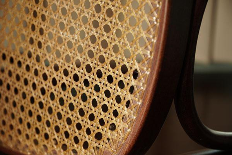 Quelle largeur de cannage choisir ? Guide complet pour chaise, fauteuil et restauration de meuble par Cannage.fr