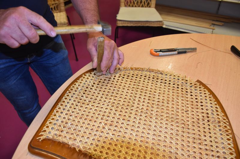 Quelle largeur de cannage choisir ? Guide complet pour chaise, fauteuil et restauration de meuble par Cannage.fr